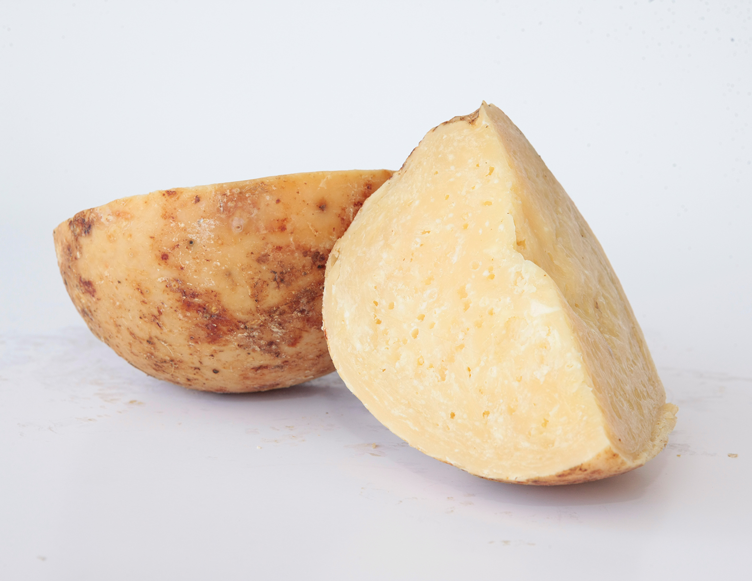 CACIOCAVALLO STAGIONATO IN GROTTA 18.00€ AL KG